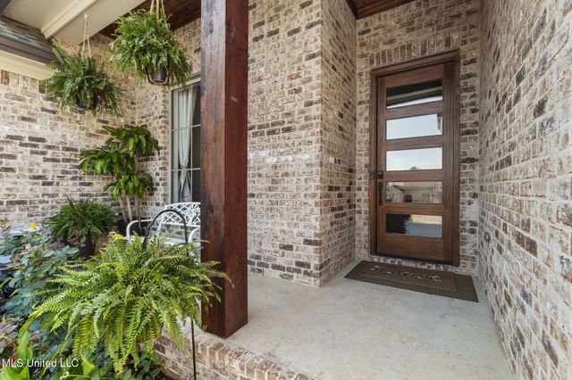 600 Ponderosa Drive, Flowood, MS 39232