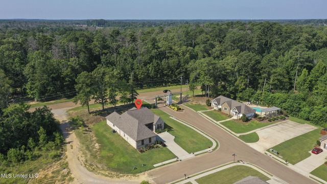 600 Ponderosa Drive, Flowood, MS 39232
