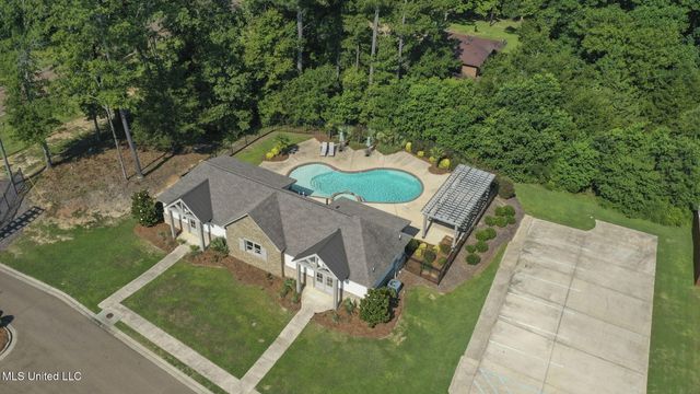 600 Ponderosa Drive, Flowood, MS 39232