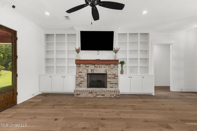 600 Ponderosa Drive, Flowood, MS 39232
