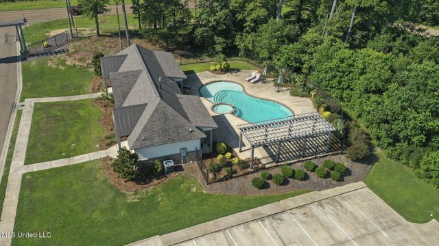 600 Ponderosa Drive, Flowood, MS 39232