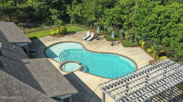 600 Ponderosa Drive, Flowood, MS 39232
