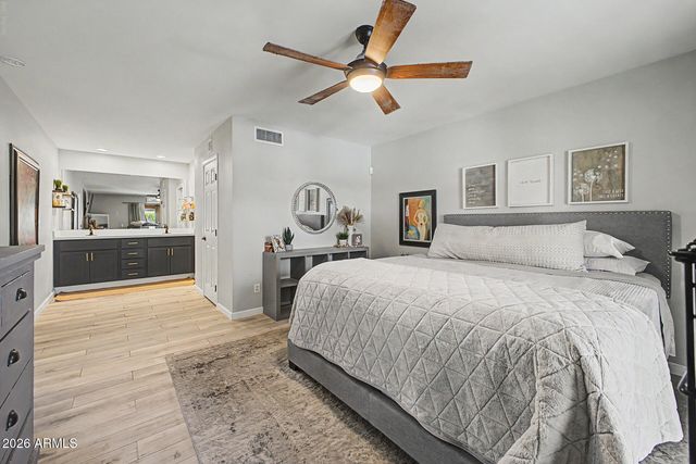 2802 E MISSION Lane, Phoenix, AZ 85028