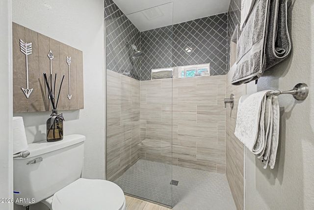 2802 E MISSION Lane, Phoenix, AZ 85028