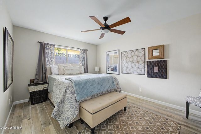 2802 E MISSION Lane, Phoenix, AZ 85028