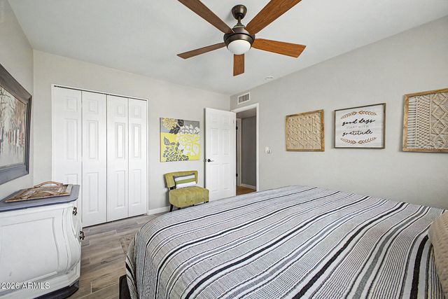 2802 E MISSION Lane, Phoenix, AZ 85028