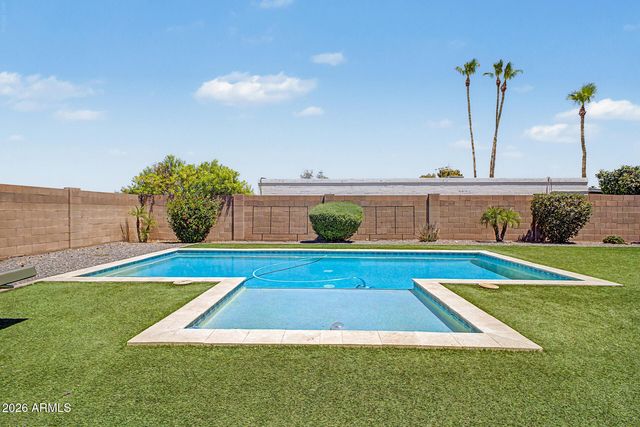 2802 E MISSION Lane, Phoenix, AZ 85028