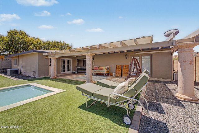2802 E MISSION Lane, Phoenix, AZ 85028