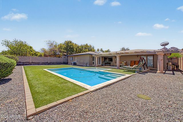 2802 E MISSION Lane, Phoenix, AZ 85028