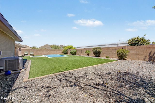 2802 E MISSION Lane, Phoenix, AZ 85028