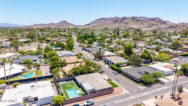 2802 E MISSION Lane, Phoenix, AZ 85028