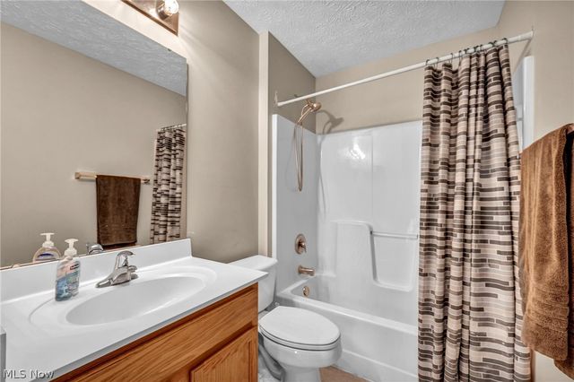 920 Alder Run Way, Akron, OH 44333