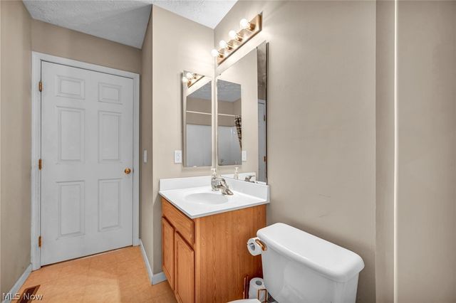920 Alder Run Way, Akron, OH 44333
