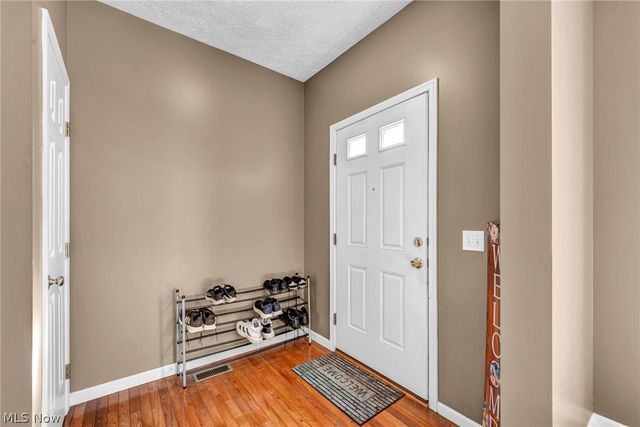 920 Alder Run Way, Akron, OH 44333