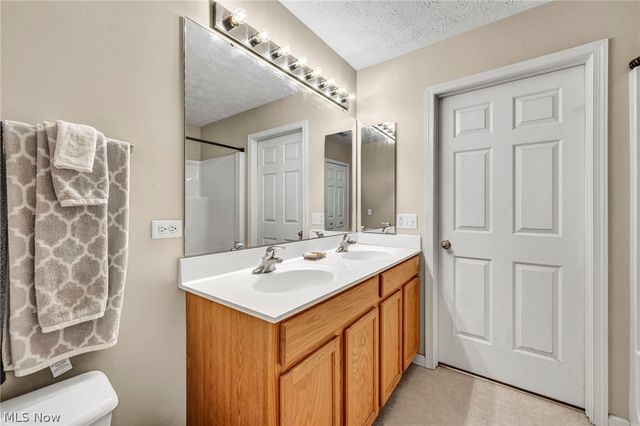 920 Alder Run Way, Akron, OH 44333