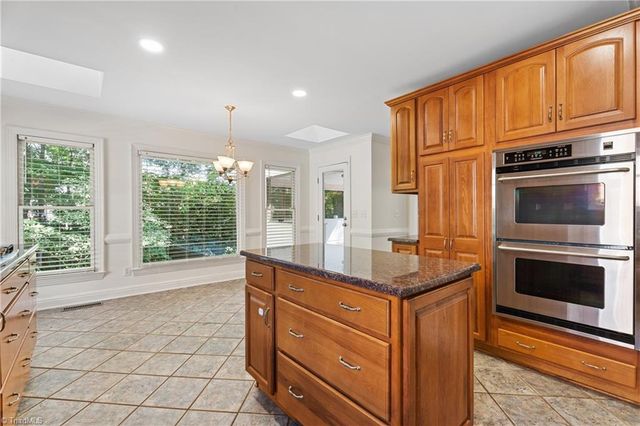 1549 Turkey Hill Road, Winston-salem, NC 27106