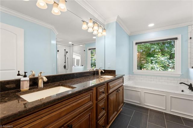 1549 Turkey Hill Road, Winston-salem, NC 27106