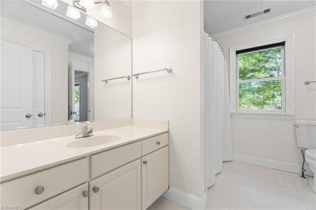 1549 Turkey Hill Road, Winston-salem, NC 27106