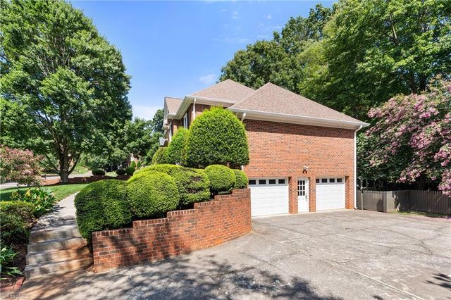 1549 Turkey Hill Road, Winston-salem, NC 27106