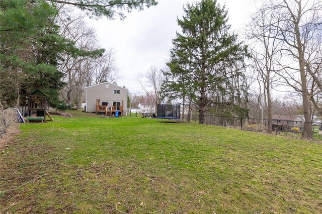 47 Boxwood Lane, Perinton, NY 14450