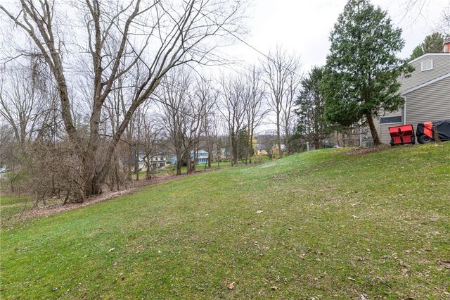 47 Boxwood Lane, Perinton, NY 14450