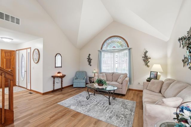 13208 Ravenswood Boulevard, Fort Wayne, IN 46845