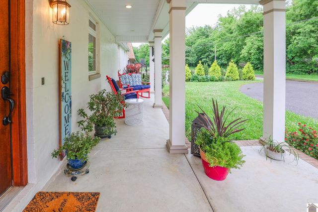 1255 Stiles Landing, Paducah, KY 42003