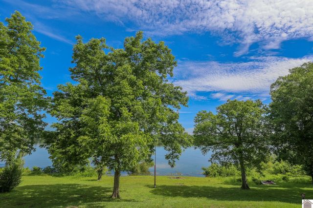 1255 Stiles Landing, Paducah, KY 42003