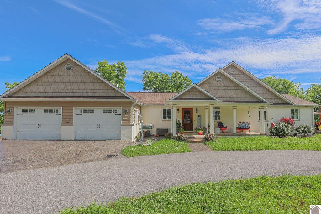 1255 Stiles Landing, Paducah, KY 42003