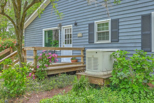 4942 Storage Road, Meggett, SC 29449