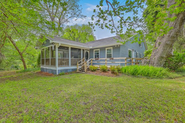 4942 Storage Road, Meggett, SC 29449