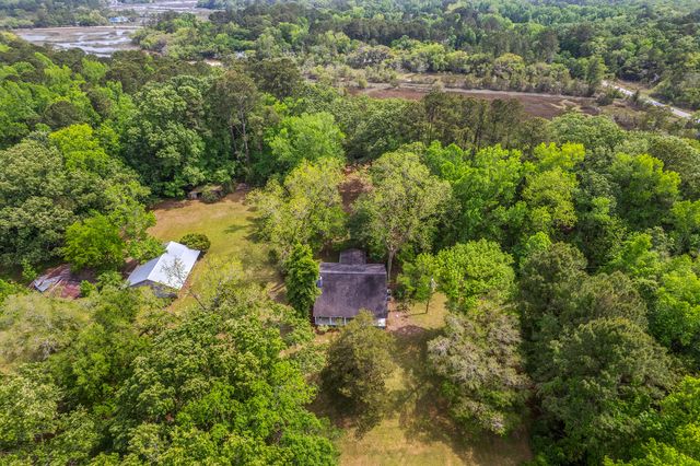 4942 Storage Road, Meggett, SC 29449