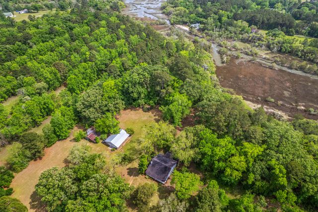 4942 Storage Road, Meggett, SC 29449