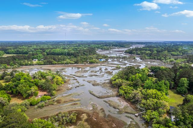 4942 Storage Road, Meggett, SC 29449