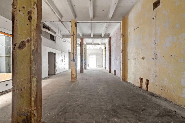 251 & 301 RECINTO SUR & SAN JUSTO, Old San Juan, PR 00901