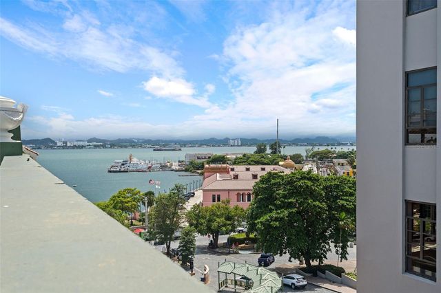 251 & 301 RECINTO SUR & SAN JUSTO, Old San Juan, PR 00901