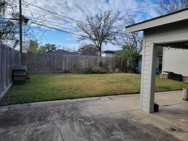 7326 Thurow Street, Houston, TX 77087