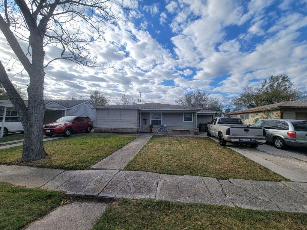 7326 Thurow Street, Houston, TX 77087