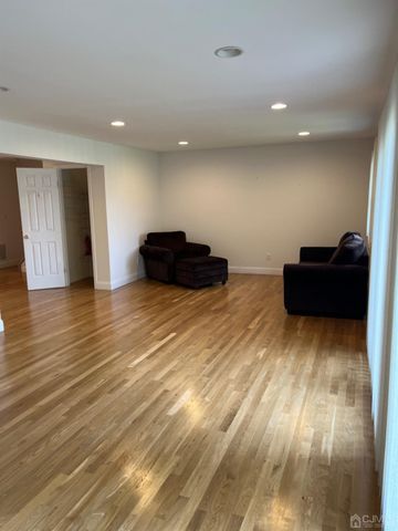 3601 N Oaks Boulevard, North Brunswick, NJ 08902