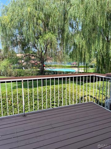 3601 N Oaks Boulevard, North Brunswick, NJ 08902