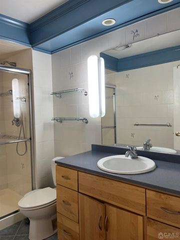 3601 N Oaks Boulevard, North Brunswick, NJ 08902