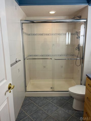 3601 N Oaks Boulevard, North Brunswick, NJ 08902