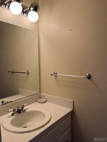 3601 N Oaks Boulevard, North Brunswick, NJ 08902