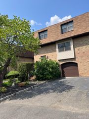 3601 N Oaks Boulevard, North Brunswick, NJ 08902