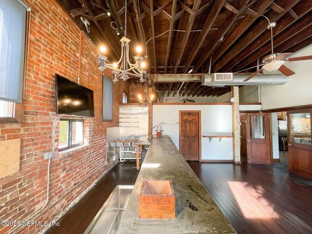 1602 WALNUT Street, Jacksonville, FL 32206