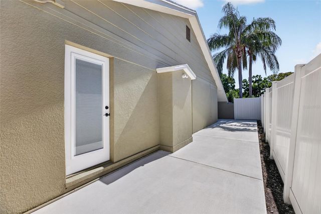 3026 LAKE PADGETT DRIVE, Land O Lakes, FL 34639