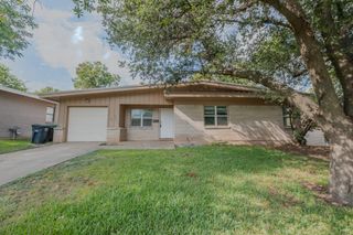 2704 Cordone Street, Fort Worth, TX 76133