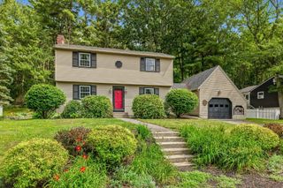 42 Harding Road, Portsmouth, NH 03801