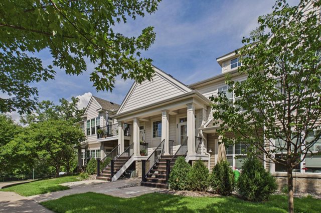 625 Wesley Commons Drive 47, Golden Valley, MN 55427