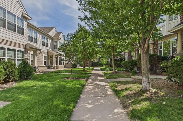 625 Wesley Commons Drive 47, Golden Valley, MN 55427